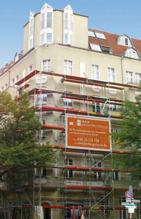 Ein Fassadengerüst von M & M Gerüstbau Berlin